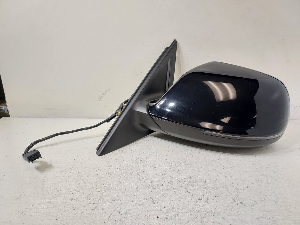 Pre-Owned Audi Q5 Driver Side View Door Mirror W3503
