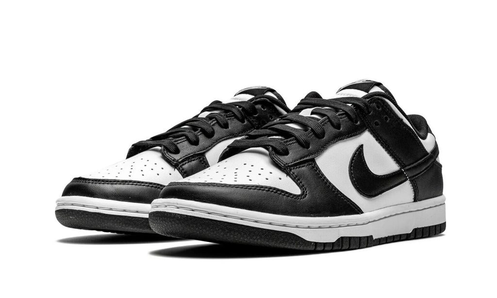 Women's Nike Dunk Low Panda White Black White Sneakers P270