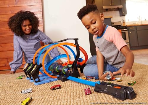 Corkscrew Crash Toy Car Track Set with 1:64 Scale Car O624253