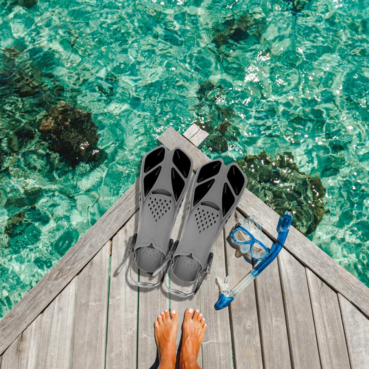 Black Short Snorkel Fins with Adjustable Buckles, L/XL U48660