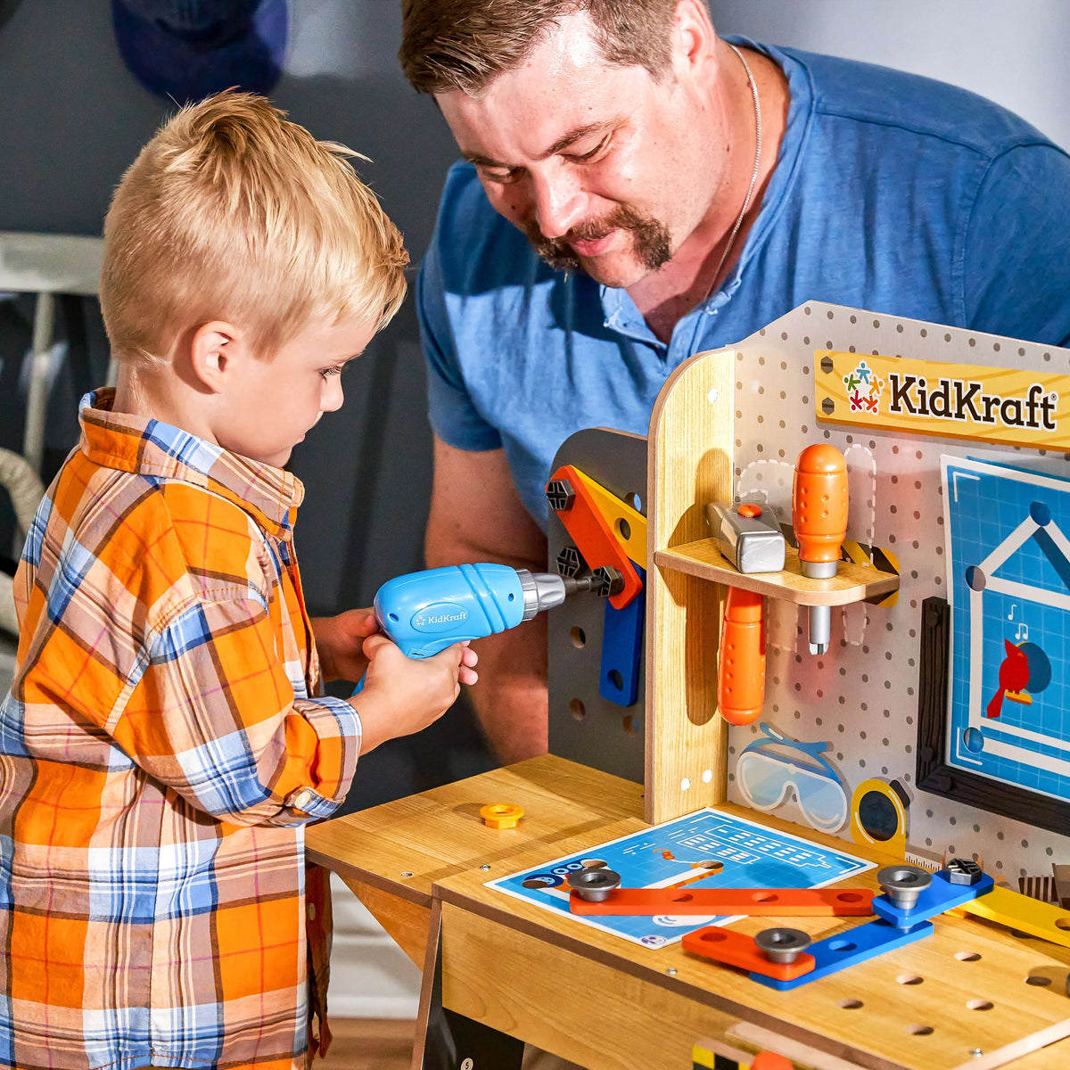 Wooden Play Workbench with 40+ Accessories and Working Drill L534897