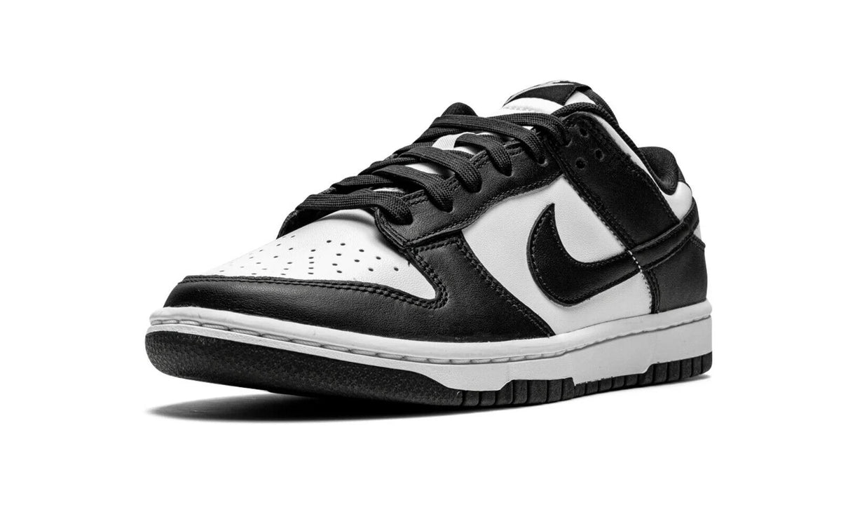 Women's Nike Dunk Low Panda White Black White Sneakers P270