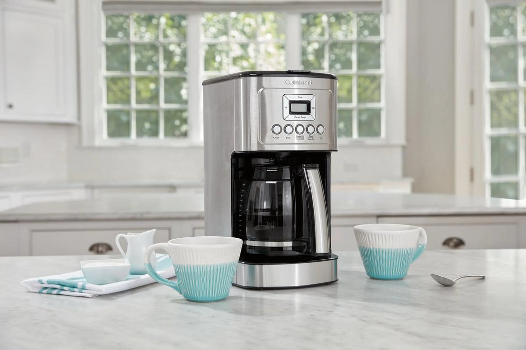 14 Cup Programmable Coffeemaker, Silver E235