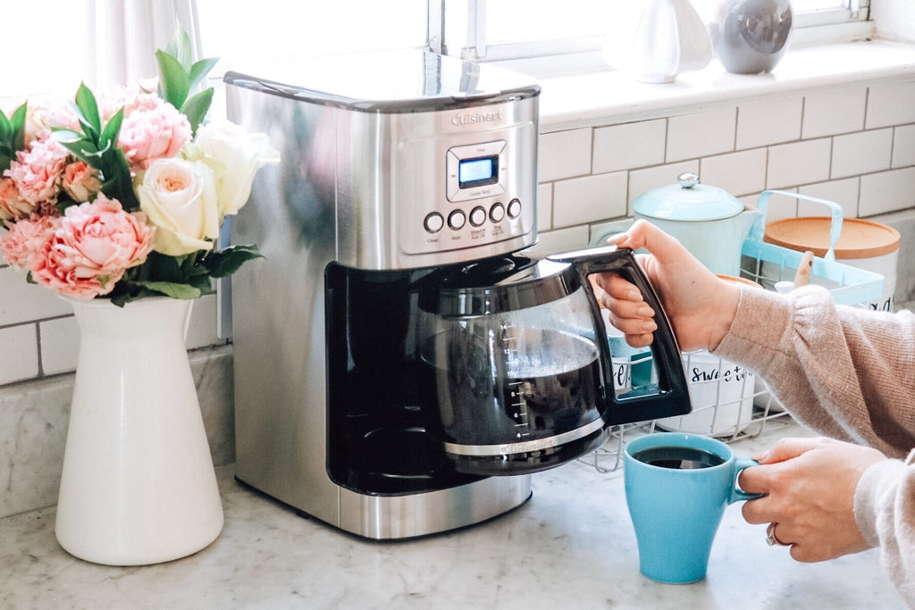 14 Cup Programmable Coffeemaker, Silver E235
