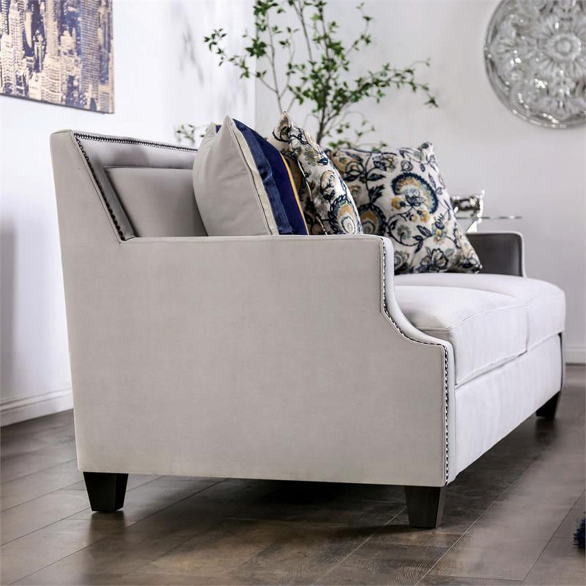 Light Gray Fabric Nailhead Sofa F552