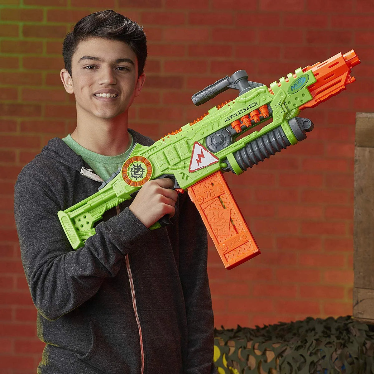 Motorized Toy Blaster with 18 Official Darts X5767