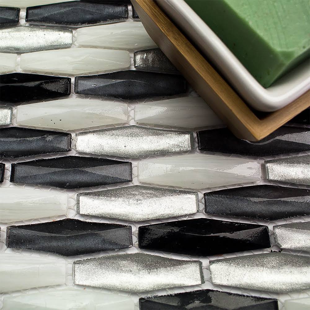 Divine Glass Wall Tile E3101