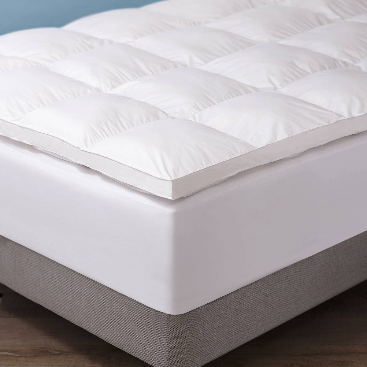 White Down Alternative Fiberbed (King) Q68761