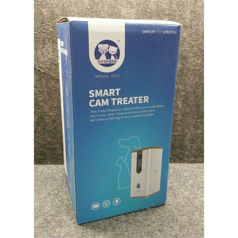 White Pet Treat Dispenser with Camera P621676