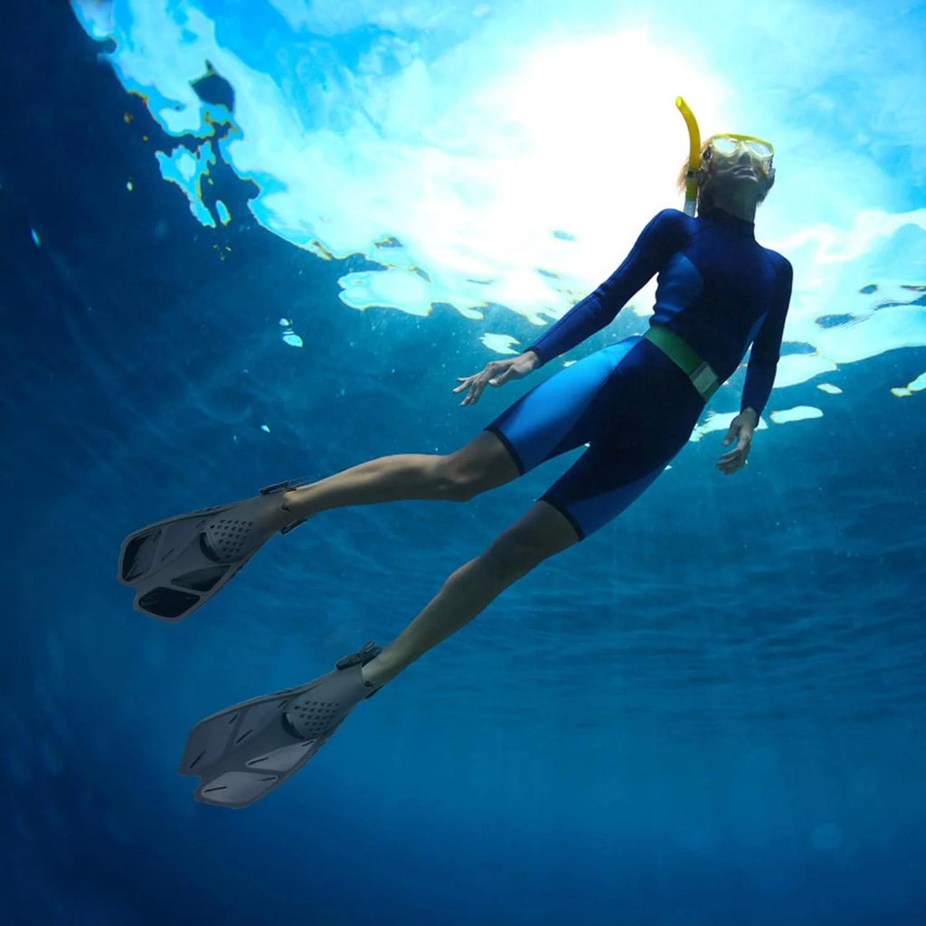 Black Short Snorkel Fins with Adjustable Buckles, L/XL U48660