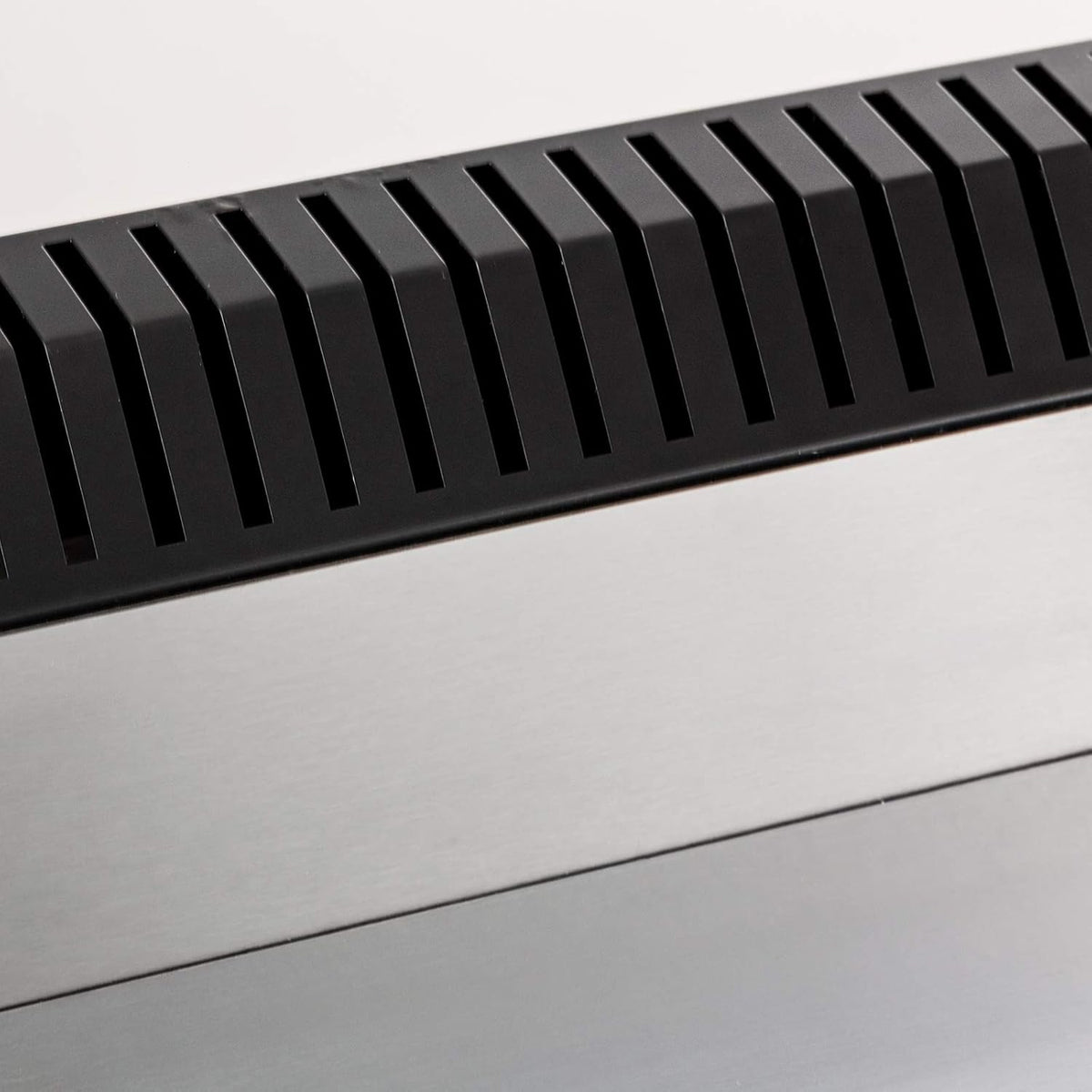 24-Inch Commercial Gas Griddle, 2-Burners Liquefied Propane Gas Flat Top Stainless Steel Countertop Manual Griddle N987374