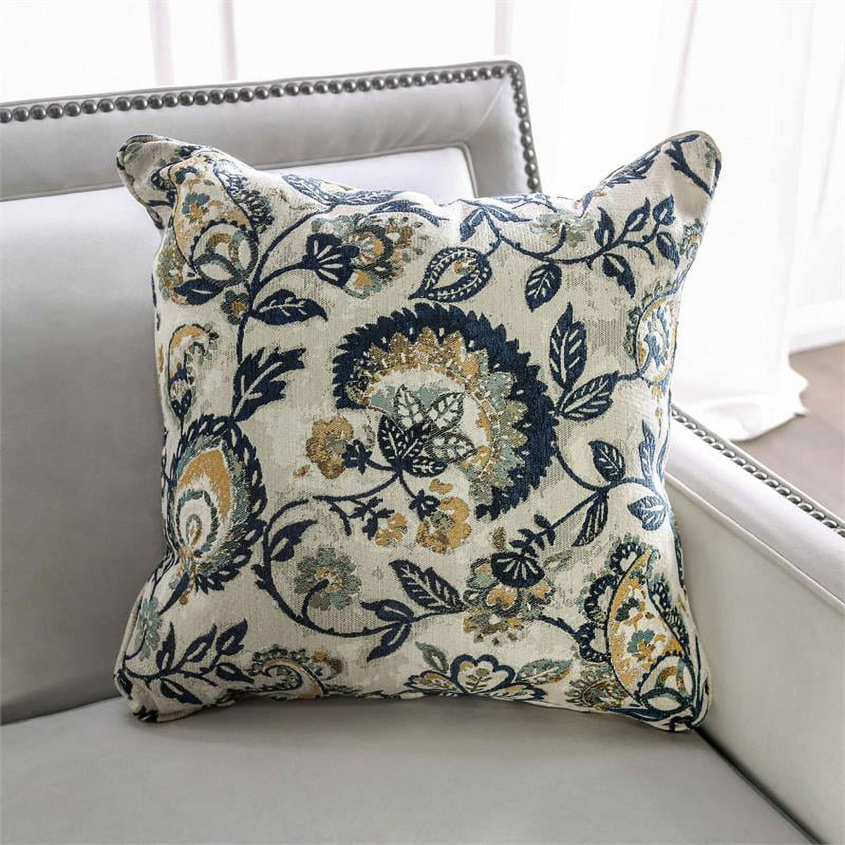 Light Gray Fabric Nailhead Sofa F552