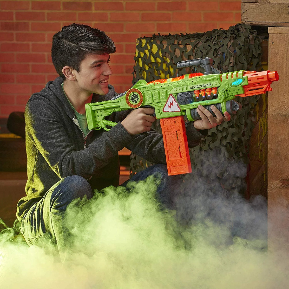Motorized Toy Blaster with 18 Official Darts X5767